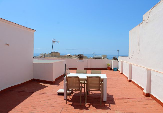 Apartamento en Nerja - Spacious Central Apartment w/ Shared Roof Terrace