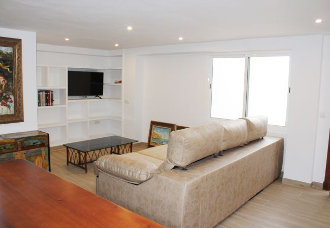 Casa adosada en Frigiliana - Spacious Townhouse with Separate Apartment