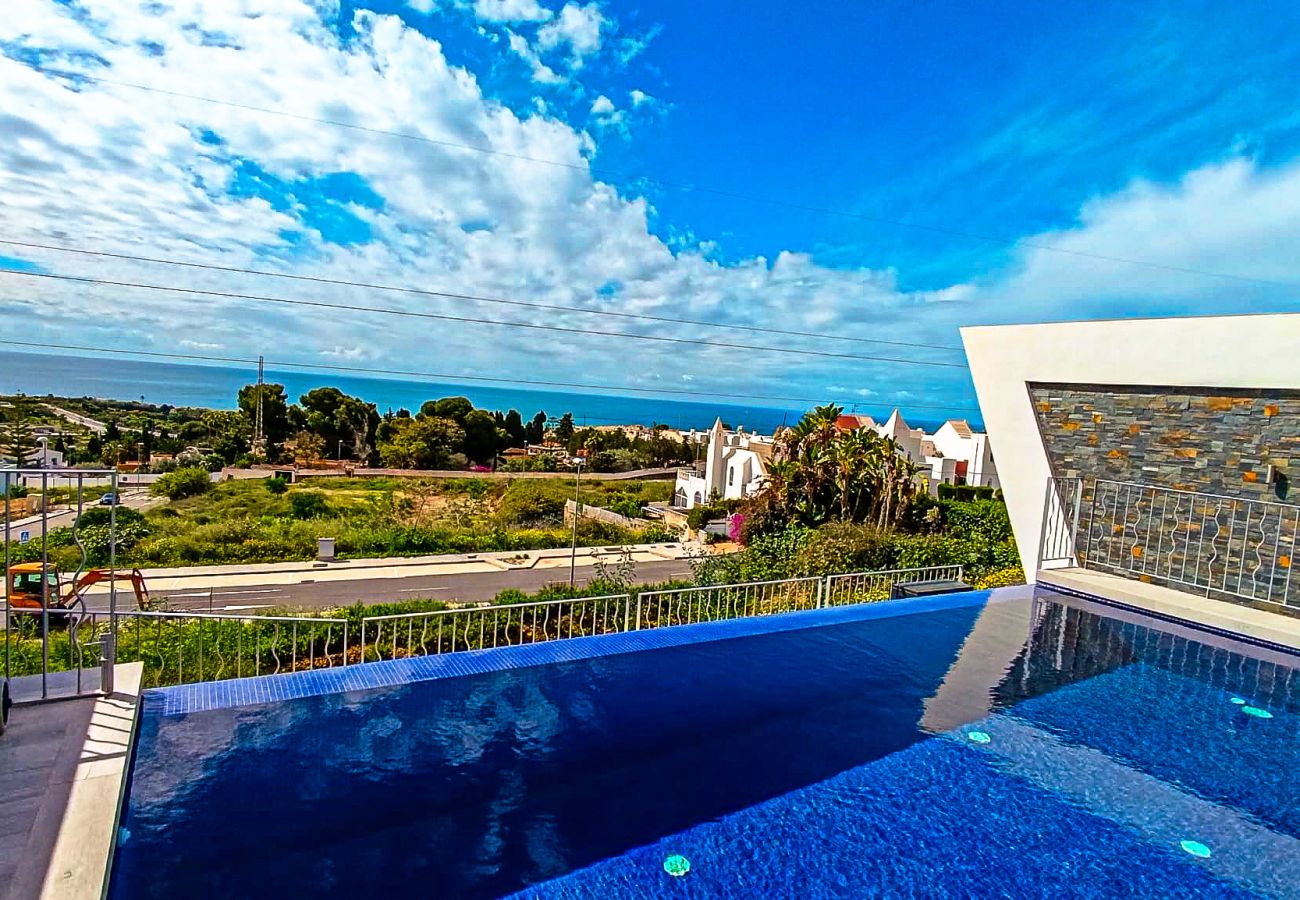 Villa in Nerja - A2403