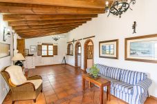 Country house in Cómpeta - Country Villa with Pool near Cómpeta